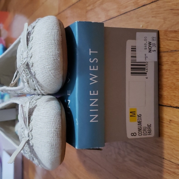Linen Nine West Flats - Picture 2 of 5